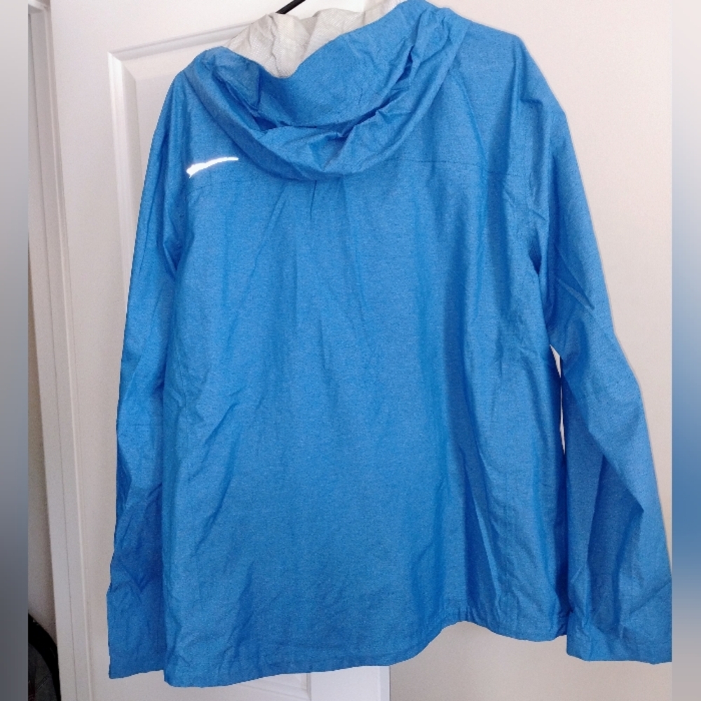 Paradigm Hooded Rain Shell - Picture 2 of 14